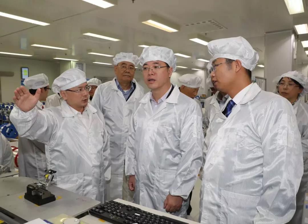 強強聯合，共筑未來 亨通與東南大學攜手成立光/量子通信與傳感技術聯合研究中心